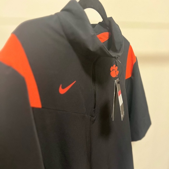 Nike Lightweight Short Sleeve Jacket - Clemson - Picture 4 of 6